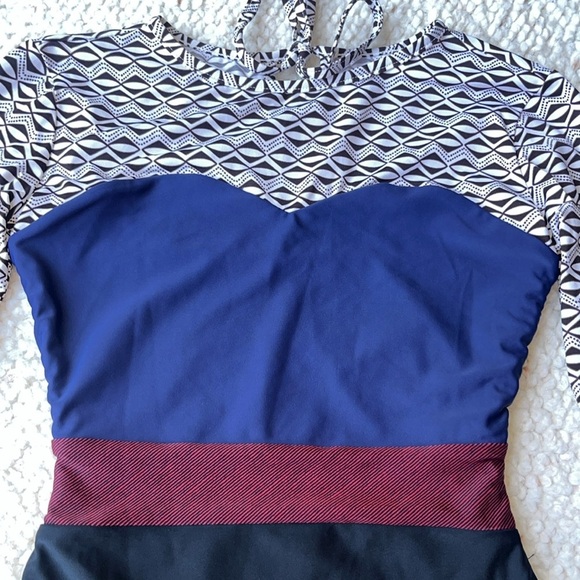 Seea Hermosa One Piece Long Sleeve Surf Suit Swimsuit Shells Small - Picture 4 of 8